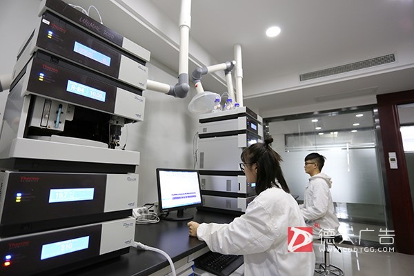 常德市德天廣告有限公司,品牌設(shè)計,活動策劃,影視攝制,廣告設(shè)備租賃,媒體廣告推廣,